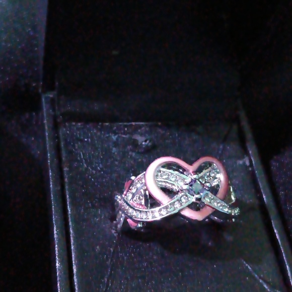 Elegant Anniversary Ring - Picture 2 of 4